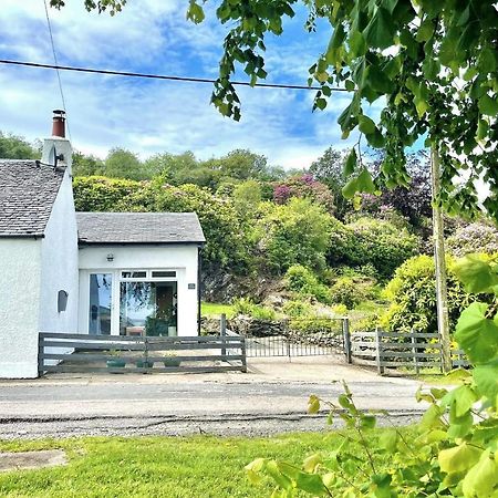 Gate Cottage ไทห์นาบรูซ ภายนอก รูปภาพ