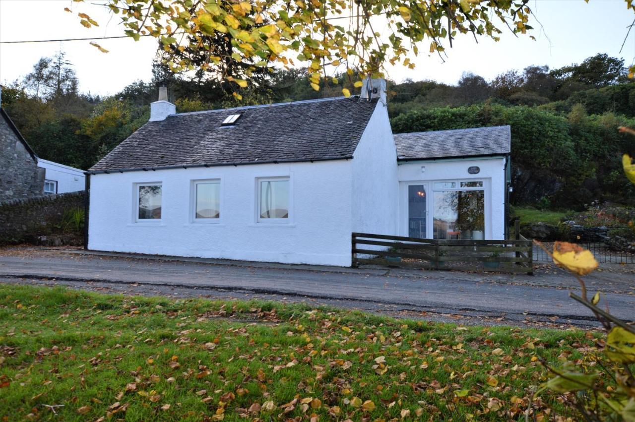 Gate Cottage ไทห์นาบรูซ ภายนอก รูปภาพ
